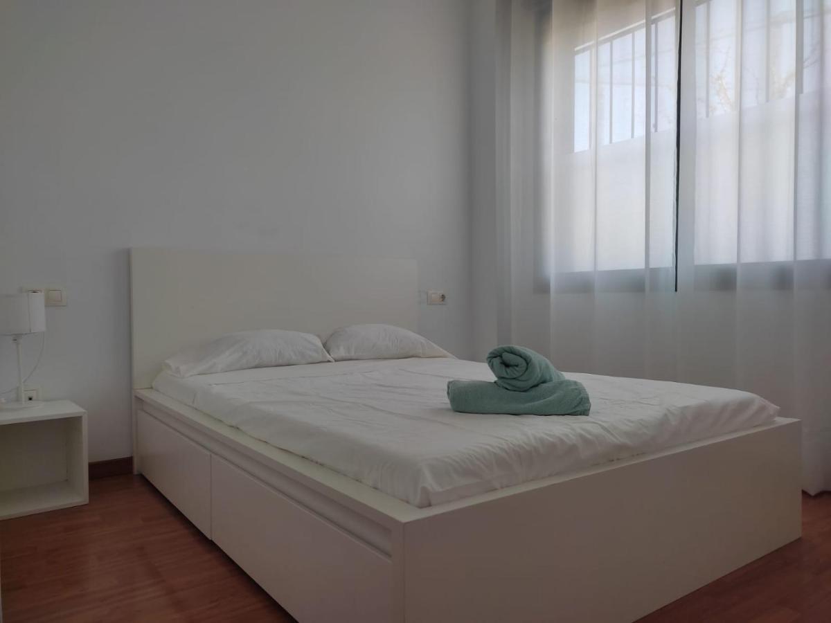 Ap4Us B1 - Apartment For Us - Sightseeing & Beach Near To Barcelona Бадалона Экстерьер фото